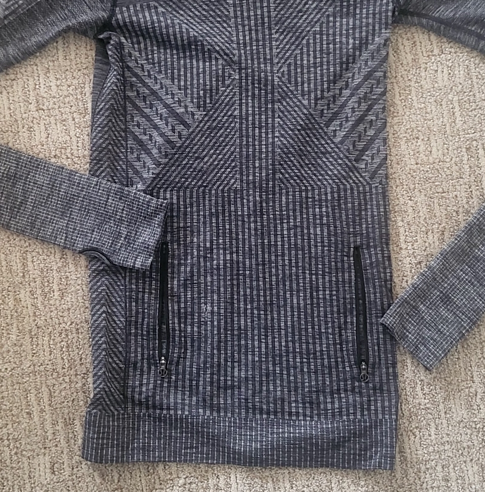 Lululemon Lightweight Tech Pullover - image 2